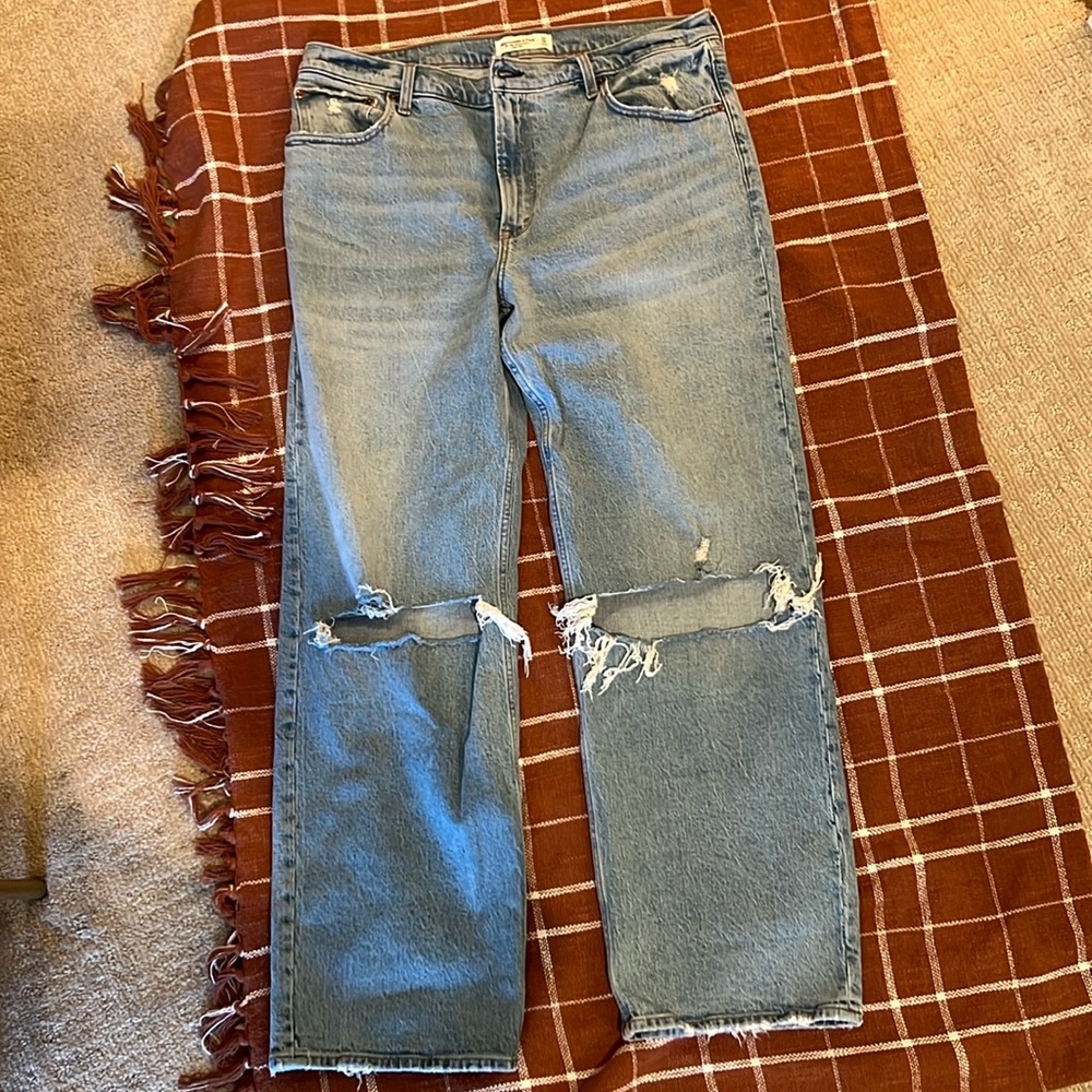 Abercrombie 90's relaxed Jean